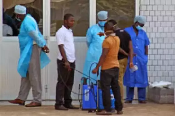 Canada Sends 1000 Ebola Virus Vaccines To Africa